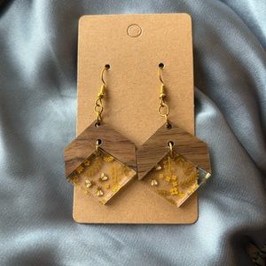 Little bees and flowers Earrings